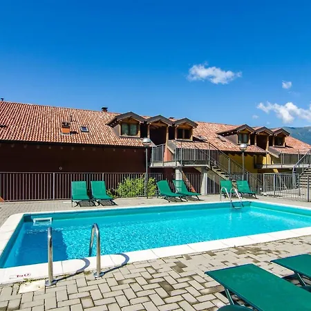 Vista D'oro Ulivo Apt. 15 Apartament *