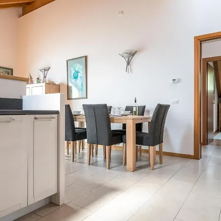 Apartament Vista D'oro Ulivo Apt. 15 *